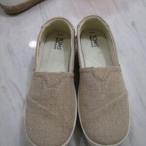 TOMS Verona Slip-On Sneaker - Women's Sz 10 Linen